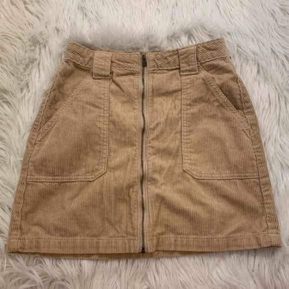 Hollister Ultra High Rise Tan Corduroy Mini Skirt Juniors Size 9 Full Zip Front - Picture 3 of 10